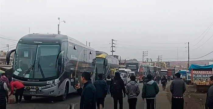 Moquegua: suspenden viajes en terminal por huelga de mineros artesanales